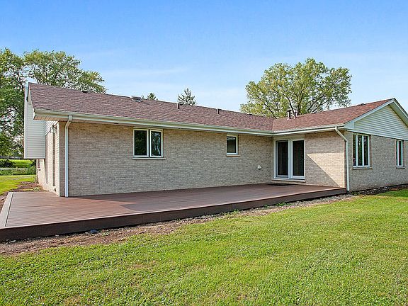 3rd image of 14433 Dixon Ln