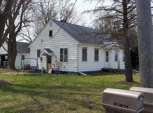 18304 206th St W, Buffalo Prairie, IL 61237