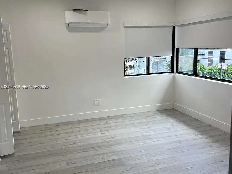 7128 Indian Creek Dr #9 — Photo 4
