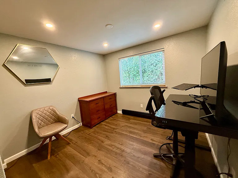 2185 Robyn Dr — Photo 11