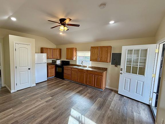 Full view upon entering.