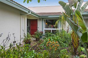 1st image of 21 La Cumbre Cir
