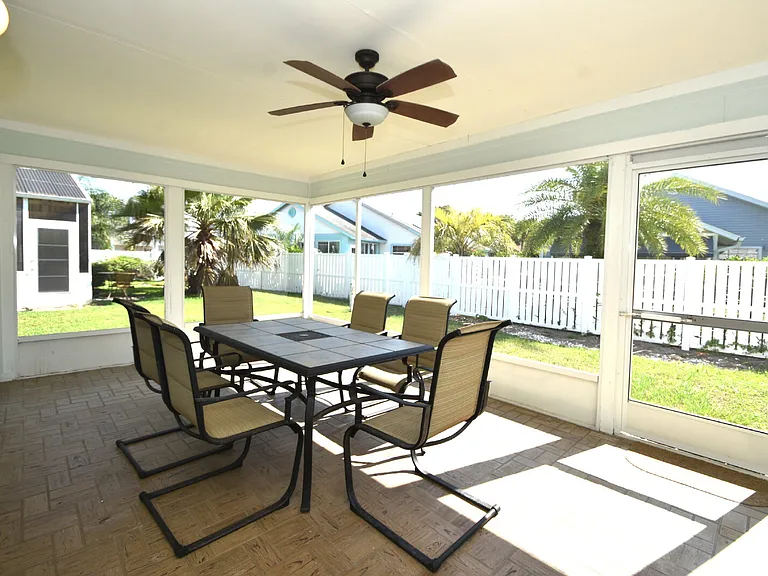 34 Andover Dr — Photo 3