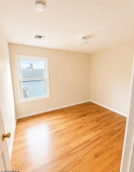 1028 Bond St #2 — Photo 15