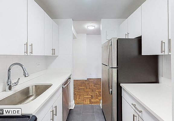 5th image of 96 5th Ave APT 6J