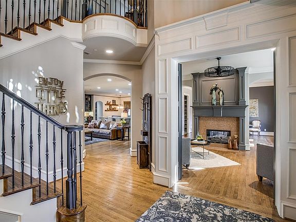 3rd image of 4608 Driftwood Dr