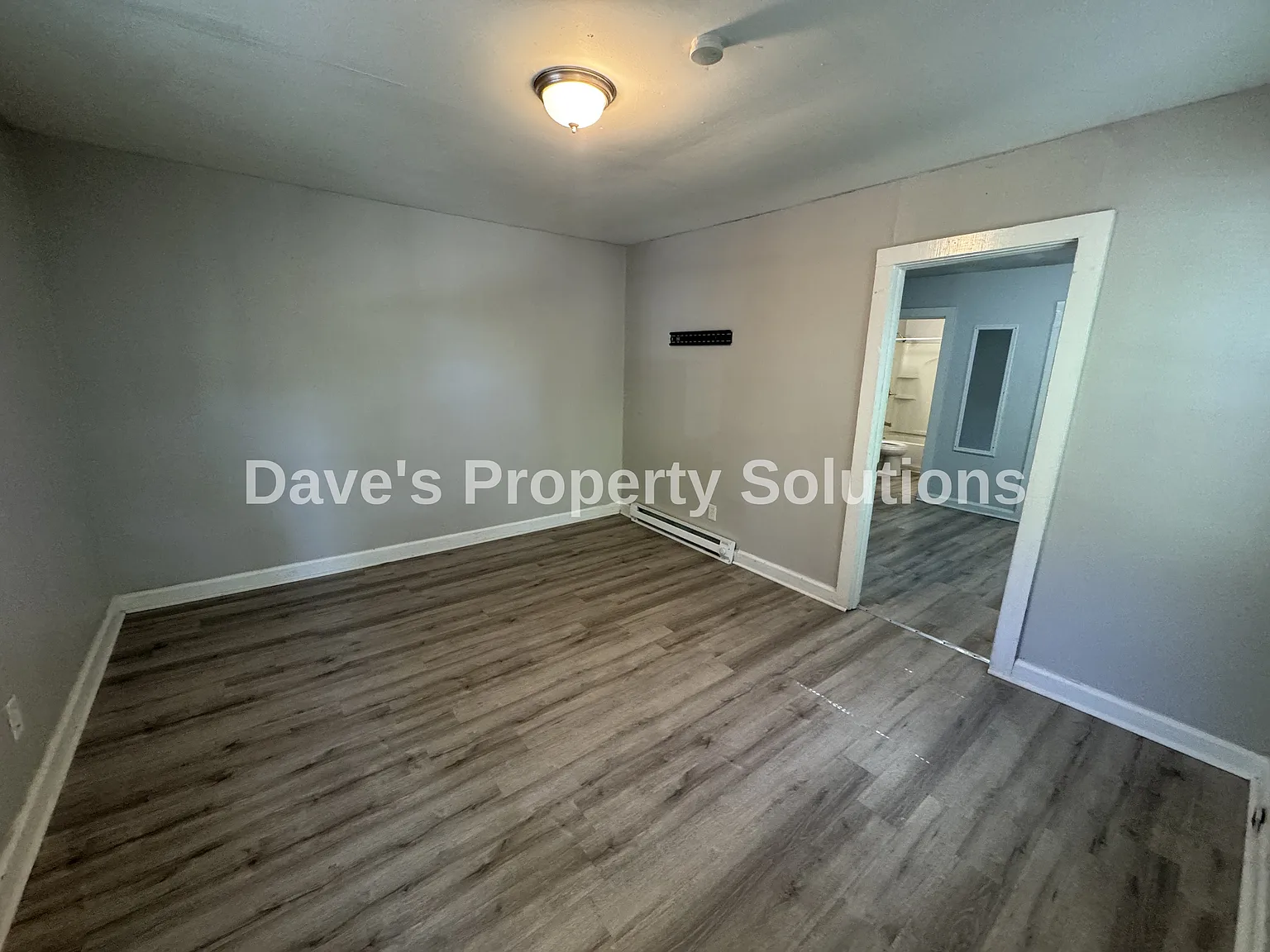 1 bed, 400 sqft, $895 — Photo 2