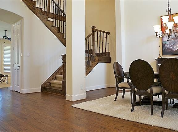 4th image of 317 Longhorn Dr