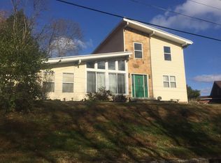 3351 Bryn Myrr Dr, Huntington, WV 25705