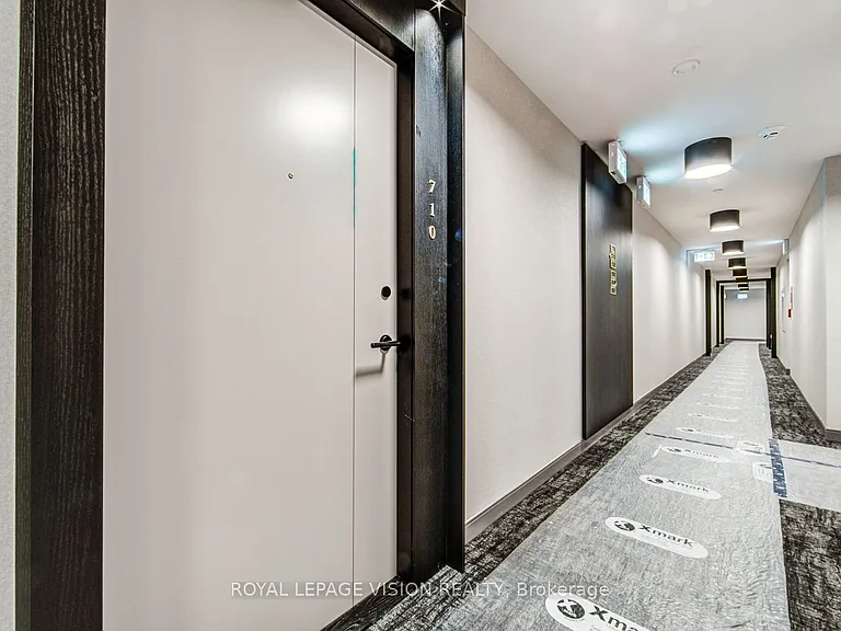 858 Dupont St #710 — Photo 2