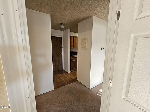 4th image of 1112 Portland Dr APT 206