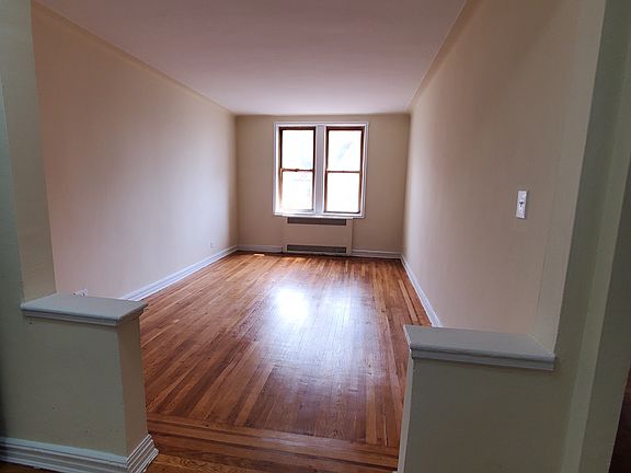 4th image of 41-43 39th Pl #5H