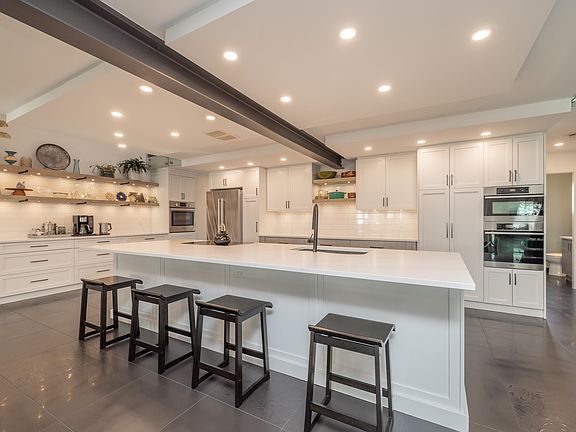 4th image of 15161 Prospect Ave #7