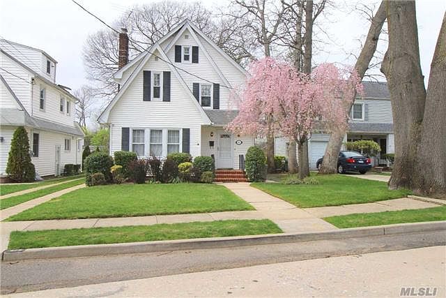 1st image of 472 Morris Ave