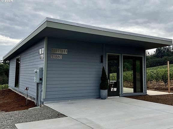 4th image of 11880 SE Eola Hills Rd