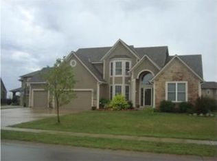 16220 S Locust St, Olathe, KS 66062