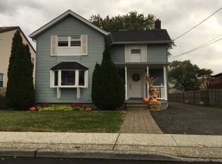 23 Grand St, Little Ferry, NJ 07643