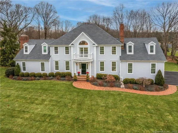 17 Jenny Ridge Lane, Monroe, CT 06468