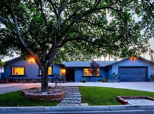 4153 Woodcrest Rd, Las Vegas, NV 89121