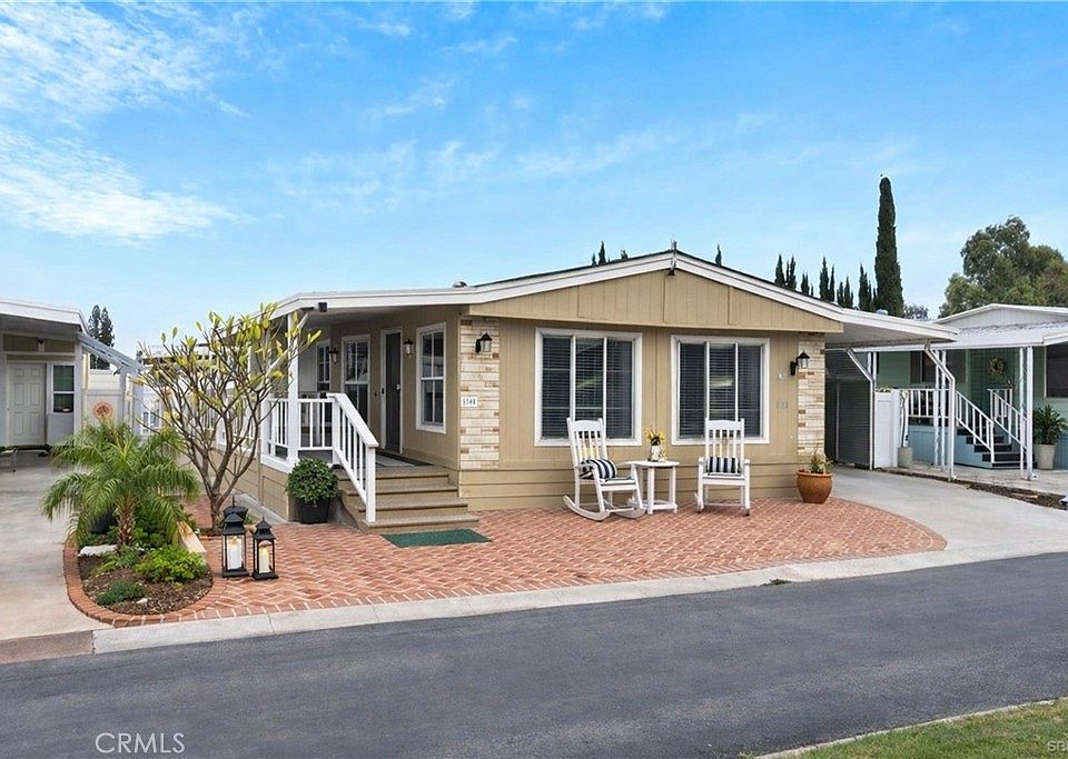 1st image of 1383 Thornwood Sq