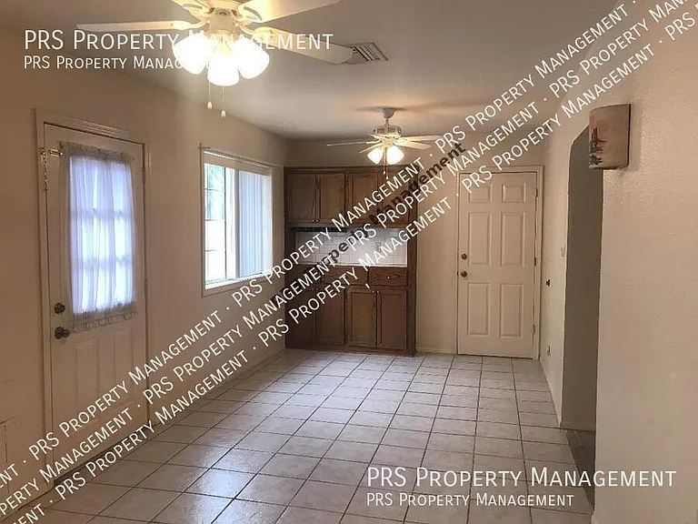 1853 E Gemini Dr — Photo 4