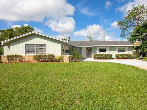 186 Lakeside Dr, Sanford, FL 32773