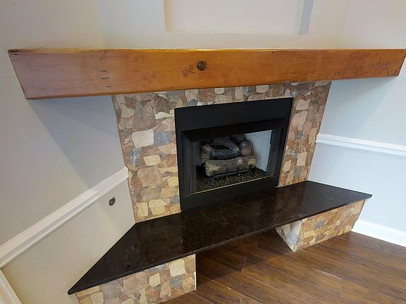 3rd image of 2906 W Belmont Ave #2906