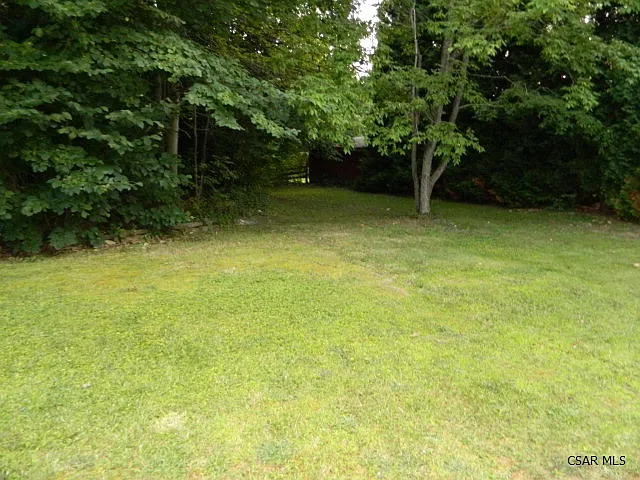 116 Berkey Dr — Photo 5