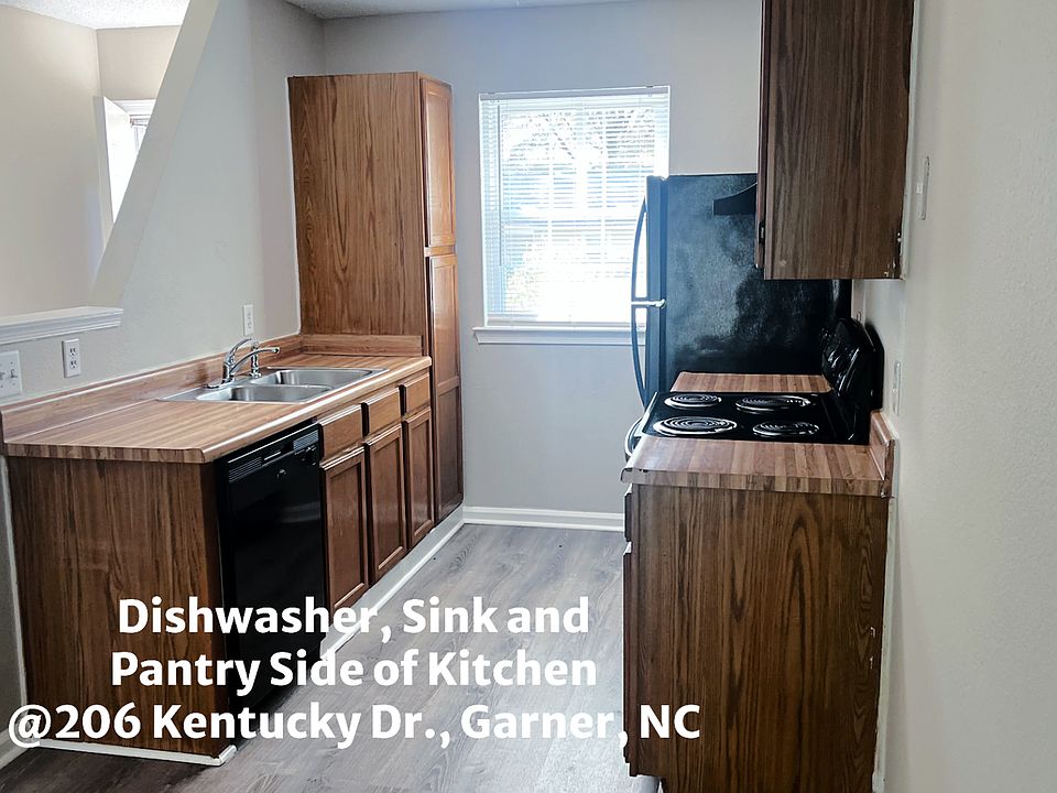 1st image of 206 Kentucky Dr