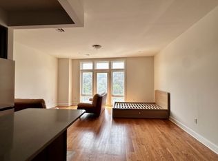 90 Bay Street Lndg APT 3H, Staten Island, NY 10301
