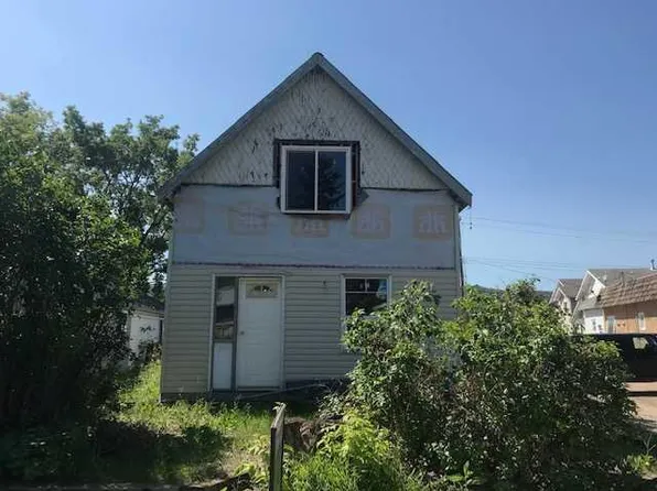 10306 101st St, Peace River, AB T8S 1K1