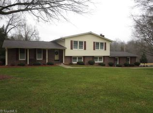 821 Bethany Church Rd, Winston Salem, NC 27107