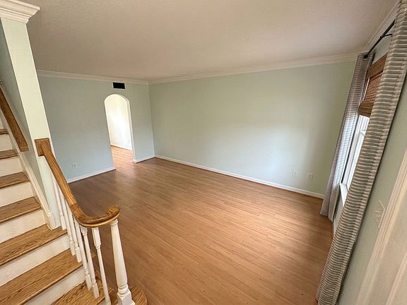5th image of 3075 Colonial Way