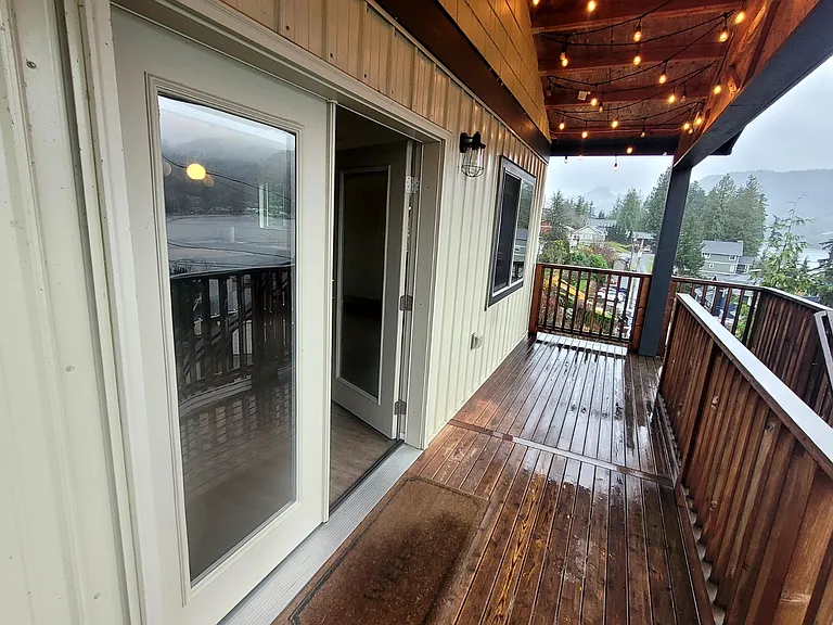 17425 Mallard Cove Ln — Photo 13