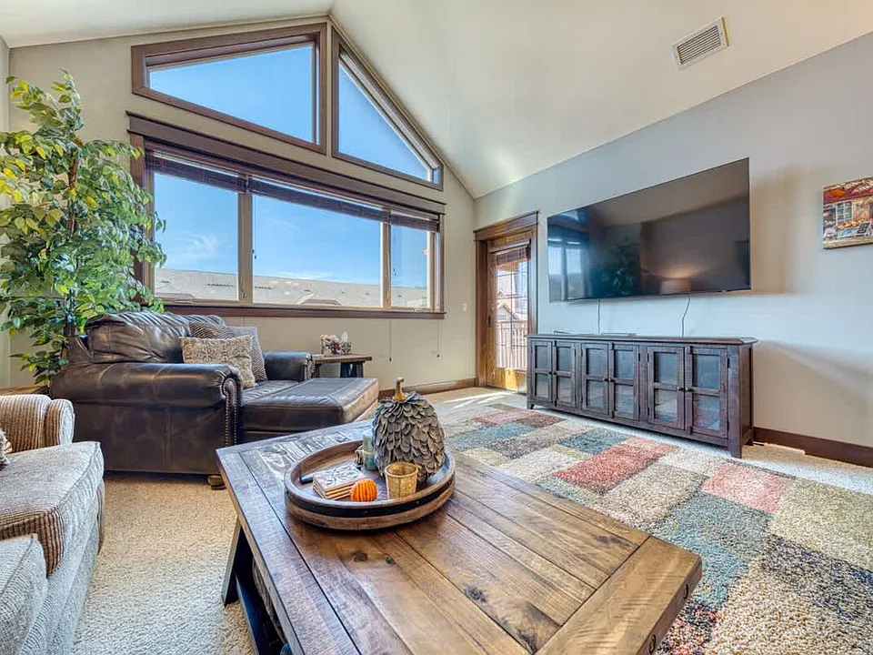2478 N Old Mill Loop #3-ID1542955P
