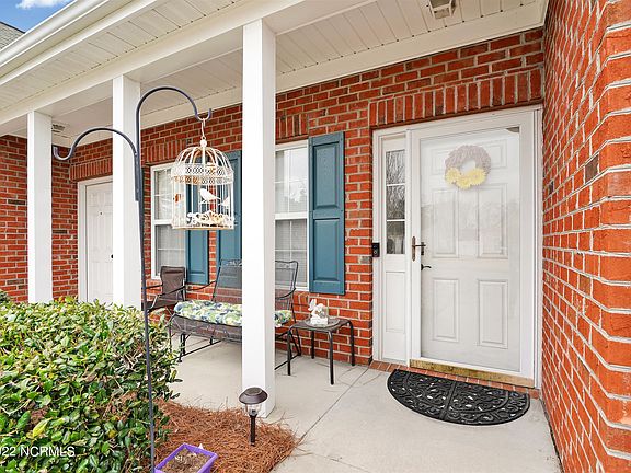 3rd image of 1676 Honeybee Ln