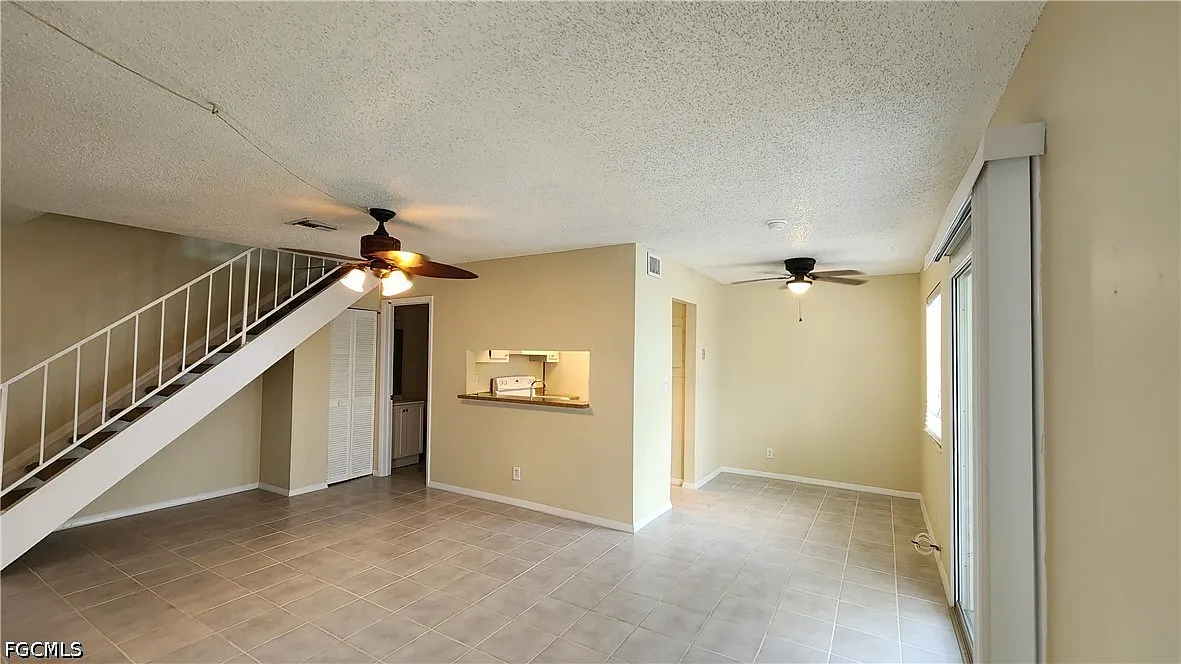 2 bed, 1.5 bath, 448 sqft, $1,295 — Photo 4
