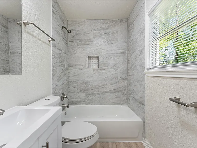 7725 Saint Lo Rd — Photo 23