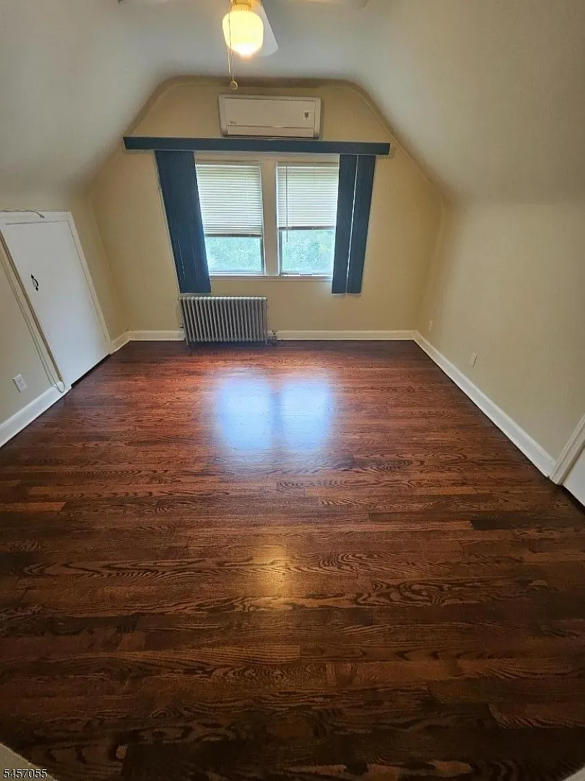 1 bed, 1.0 bath, $2,000 — Photo 3
