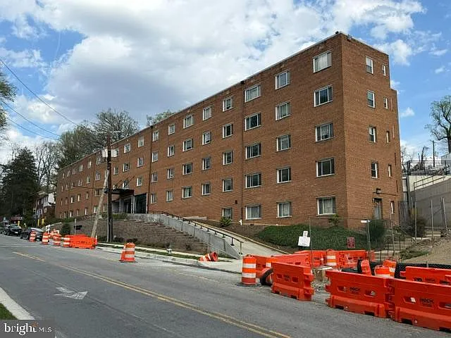 95 E Wayne Ave #302 — Photo 3