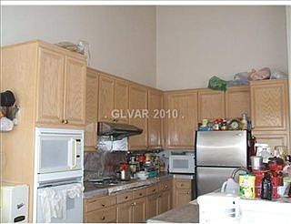 4th image of 4890 Willow Glen Dr
