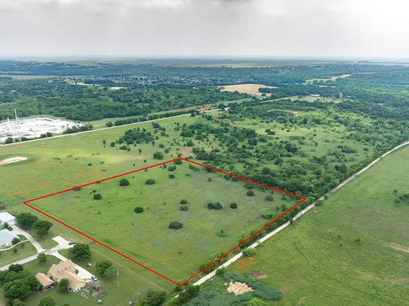 Martha Ln, Fort Worth, TX 76126