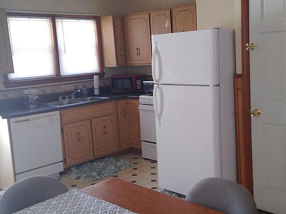4th image of 7 College Hill Ct