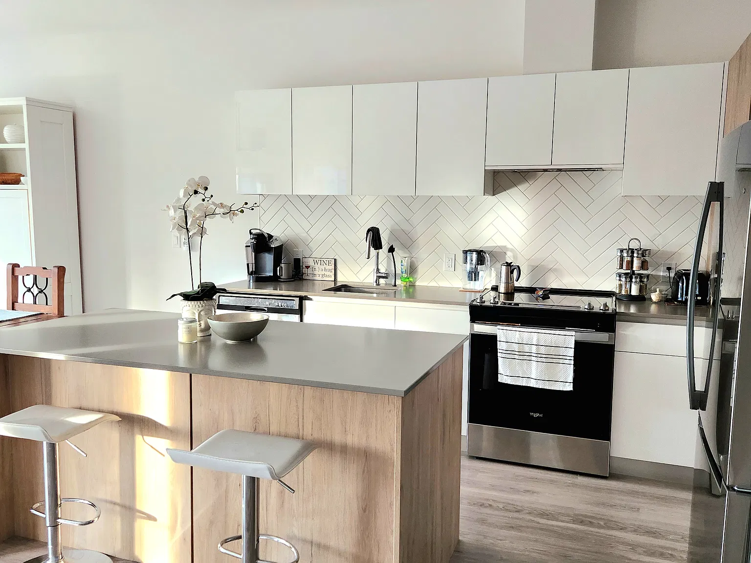 3 bed, 1245 sqft, $2,850 — Photo 4