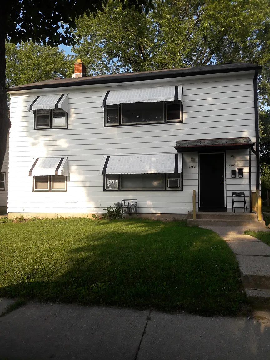 4600 N 50th St photo 1