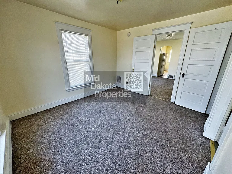 509 W 3rd Ave — Photo 9
