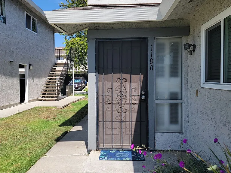 1180 Portola Rd — Photo 1