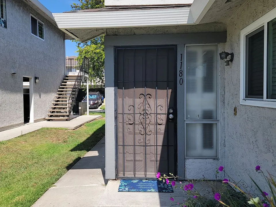 1180 Portola Rd