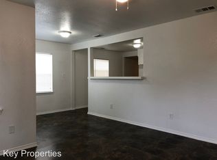 1716 Lawther Dr, River Oaks, TX 76114