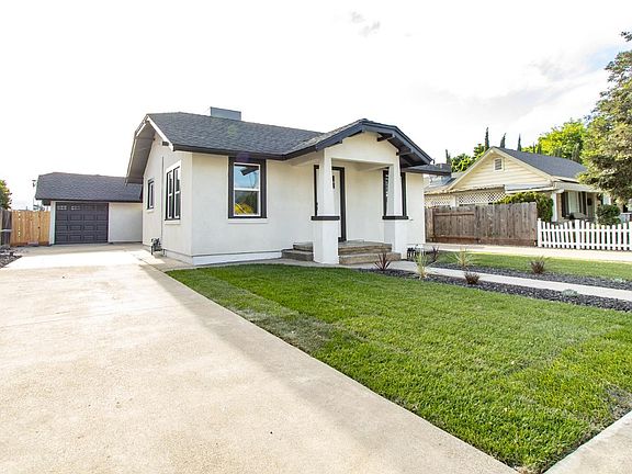 3rd image of 2520 2nd St